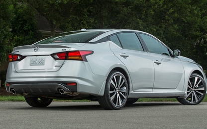 Nissan và Infiniti triệu hồi hơn 1,2 triệu xe vì lỗi camera lùi