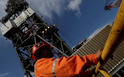 Giá dầu giảm sâu khi thông tin kinh tế bi quan