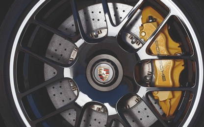 Sự thật bất ngờ về phanh gốm carbon trên xe ô tô