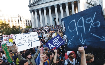 Nền kinh tế toàn cầu đang phải đối mặt với 'bom nợ' 19.000 tỷ USD