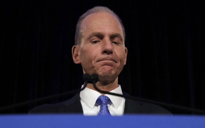 Sa thải CEO nhưng Boeing chưa thể vượt qua cơn sóng gió