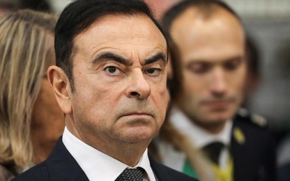 Cựu chủ tịch Nissan chui vào thùng, trốn khỏi Nhật Bản