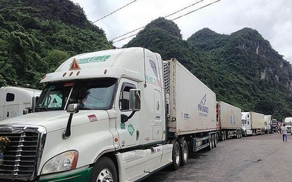 Vẫn còn tồn hơn 1.000 container tại các cửa khẩu