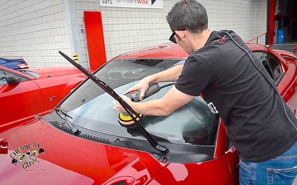 Chăm sóc “xế yêu” đơn giản từ các vật dụng gia đình