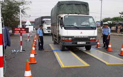 Thứ trưởng Bộ Công an: Không có chuyện “bảo kê” xe quá tải!