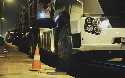 Tình trạng xe quá tải đang diễn biến phức tạp trên QL4D