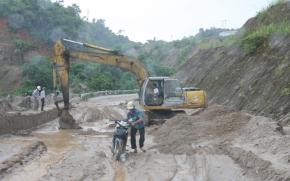 Chủ động đối phó với áp thấp nhiệt đới trên Biển Đông