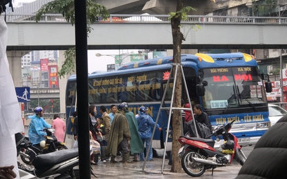 “Xe dù, bến cóc” bủa vây khu dân cư: “Cha chung không ai khóc”