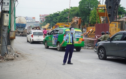 Dự án mở rộng QL1A nỗ lực thi công trong 'bão' COVID-19