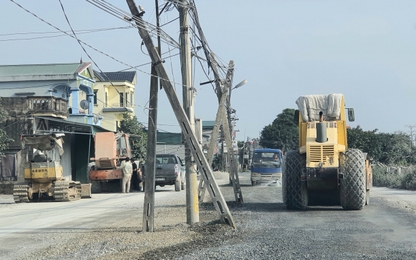 Hà Nội: Thi công nâng cấp tỉnh lộ 428, 'ngó lơ' đảm bảo ATGT