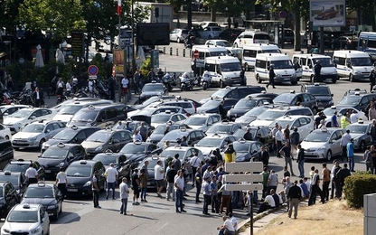 Hai sếp lớn của Uber bị bắt giữ tại Pháp