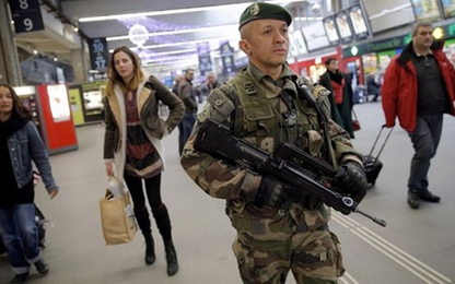 Nhiều hãng hàng không "né" đến Pháp sau hàng loạt vụ khủng bố