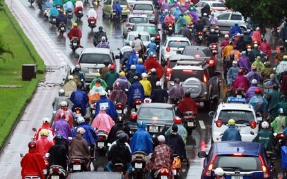 'Không hạn chế ô tô, lấy đâu đường đi!'