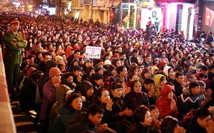 Xóa bỏ tình trạng chặt chém trông xe, cho thuê ghế quanh chùa Phúc Khánh