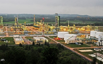 Mở rộng Dung Quất dù giá dầu giảm
