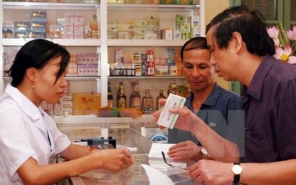 Thuốc nhập về 4 triệu đồng, người bệnh phải mua với giá 14 triệu