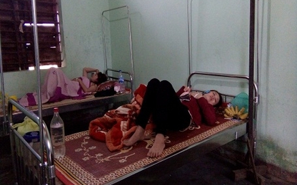 Gần 200 người ngộ độc khi ăn hải sản từ vùng cá chết hàng loạt