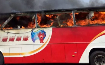 Tài xế Đài Loan thiêu chết một đoàn du khách Trung Quốc