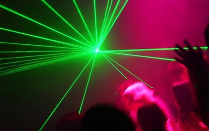 Đã làm rõ các vụ chiếu tia laser lên máy bay