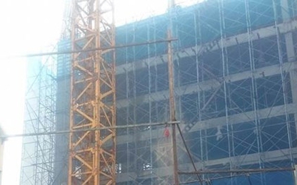 Hà Nội: Sập giàn giáo ở Hoàng Mai, hai công nhân chết thảm