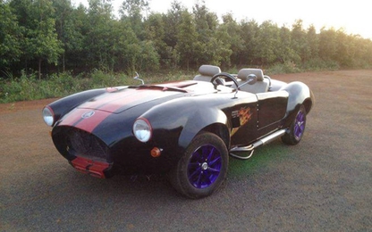 Những mẫu siêu xe tự chế của thợ cơ khí Việt