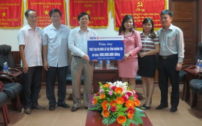 Thêm 2,9 tỷ đồng ủng hộ 4 tỉnh miền Trung