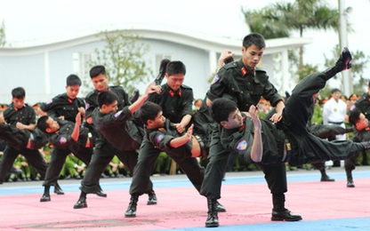 Cảnh sát cơ động có Tư lệnh mới