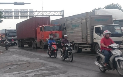 TP.HCM đầu tư bến cảng thủy để “giải cứu” đường bộ quá tải