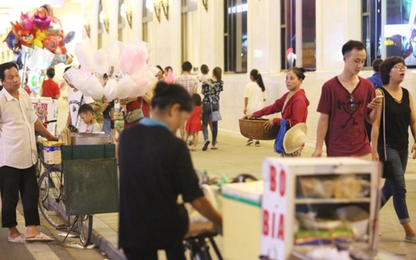 Hà Nội có thể tổ chức khu vực riêng cho hàng rong