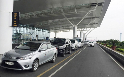 Nóng như lửa cuộc chiến giá cước taxi đi sân bay Nội Bài