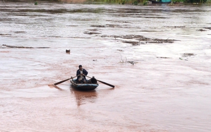 Lật thuyền ở Hòa Bình, 2 người tử vong