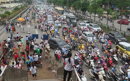 Trị “bệnh” taxi đại náo trước cổng bệnh viện