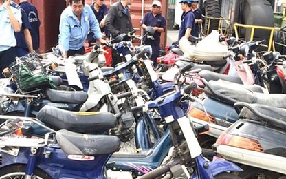 Phụ tùng xe máy giả ồ ạt tuồn vào Việt Nam