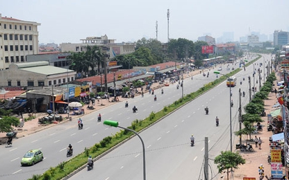 Đất mặt đường quốc lộ 32 chạm mốc 200 triệu đồng mỗi m2