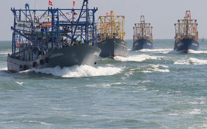 Bốn người chết vì mưa lớn, biển động ở Quảng Nam