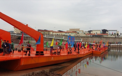 Khánh thành cây cầu phao đầu tiên nối Việt Nam - Trung Quốc