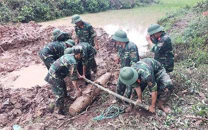 Thi công cao tốc Vân Đồn - Móng Cái, phát hiện quả bom “khủng”
