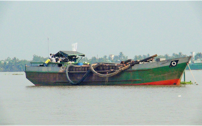 Nam thanh niên bị sét đánh rớt xuống sông Tiền mất tích