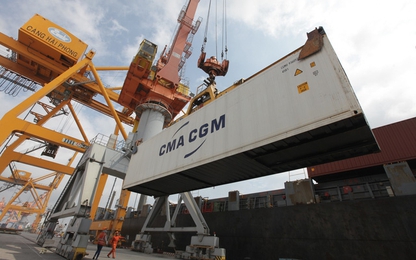 Thủ tướng chỉ đạo miễn giảm thuế, phí để giảm chi phí cho doanh nghiệp