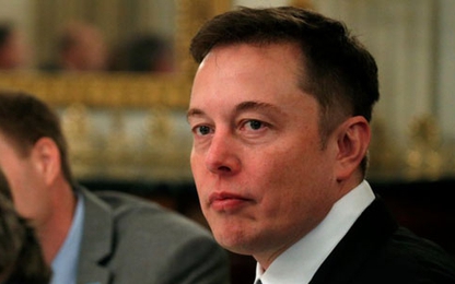 Elon Musk thiệt hại vì công kích thợ lặn giải cứu đội bóng Thái Lan