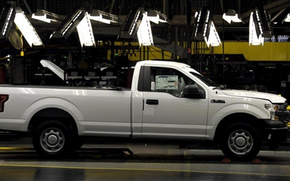 Vì sao Bộ Tài chính muốn tăng phí trước bạ với xe bán tải?