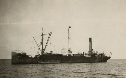 Câu chuyện về con "tàu ma" Baychimo lênh đênh trên biển suốt 38 năm trời