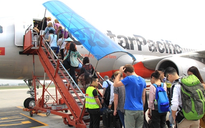 Giá vé máy bay Tết tăng cao