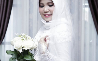 Hôn phu gặp nạn trên chuyến bay, cô dâu vẫn tổ chức đám cưới