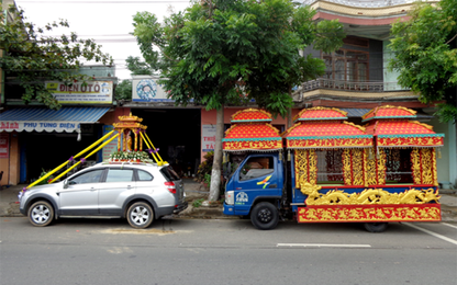 Xe tang có được quyền ưu tiên vượt đèn đỏ?