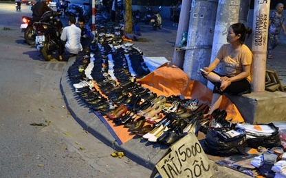 Xe ôm, quán cóc vỉa hè vào "tầm ngắm" của ngành thuế