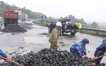 Yêu cầu rà soát, xử lý hư hỏng trên quốc lộ miền Trung-Tây Nguyên