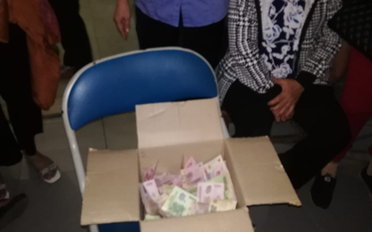 Người giúp việc mất 30 triệu trên tàu, khách quyên góp tặng 22 triệu