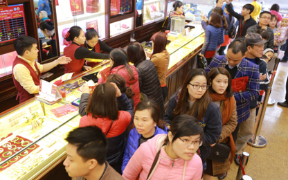 Vì sao nhiều người đổ xô mua vàng trong ngày vía Thần Tài?