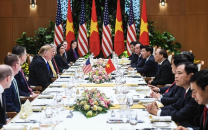 Trump được thết đãi chả cá Lã Vọng trong bữa trưa với Thủ tướng